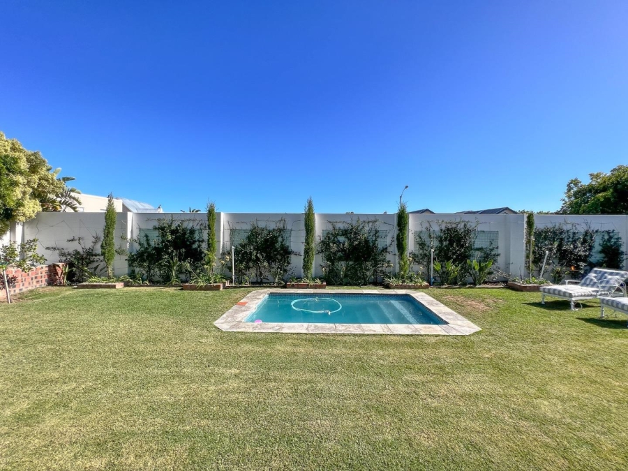 3 Bedroom Property for Sale in Sunset Beach Western Cape
